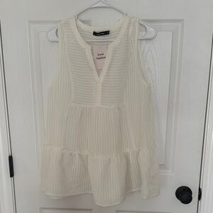 Doe & Rae Ivory Textured Sleeveless Blouse